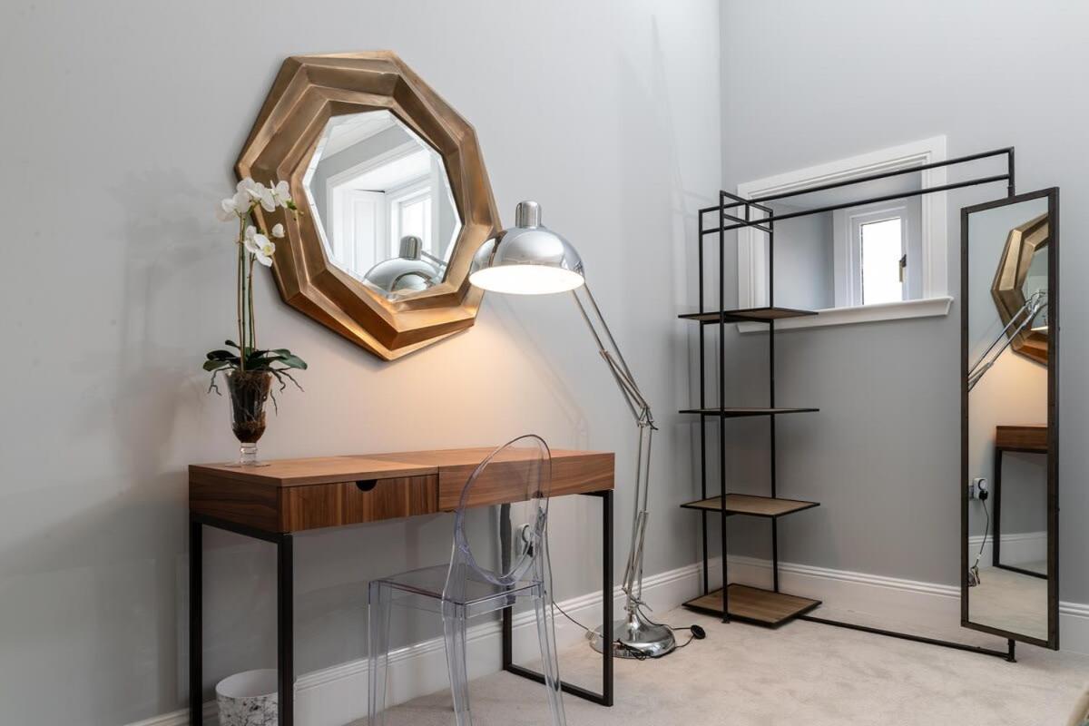 Beautiful 4 Bed Flat In Perfect Central Location กลาสโกว์ ภายนอก รูปภาพ
