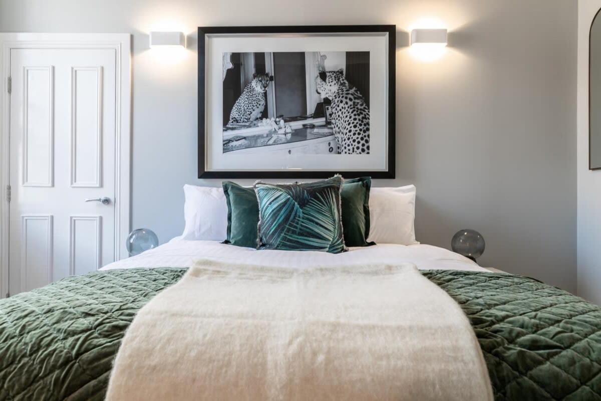 Beautiful 4 Bed Flat In Perfect Central Location กลาสโกว์ ภายนอก รูปภาพ